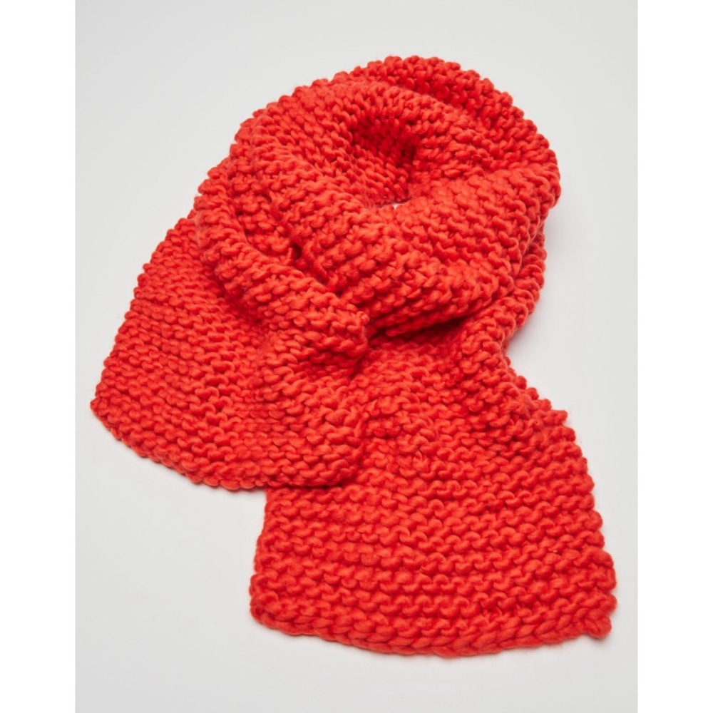 Urban Outfitters Clara Chunky Knit Scarf